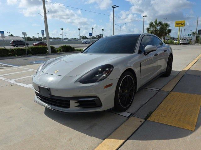 Photo of 2018 Gray Porsche Panamera