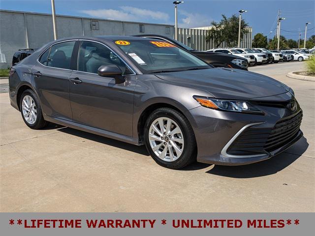 Photo of 2023 Gray Toyota Camry