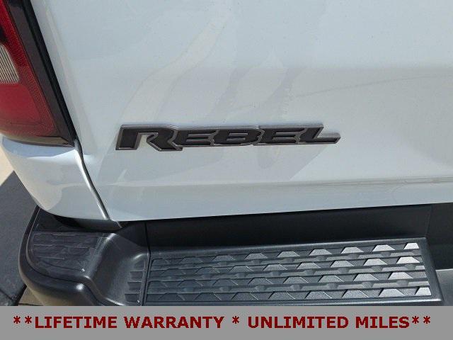Photo of 2022 Bright White Clearcoat RAM 1500