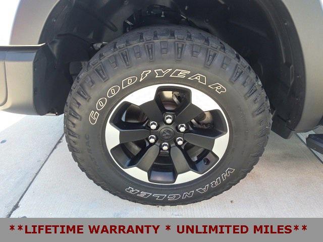 Photo of 2022 Bright White Clearcoat RAM 1500