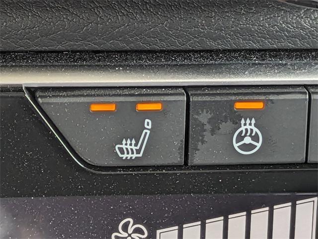 Photo of 2025 Super Black Nissan Sentra