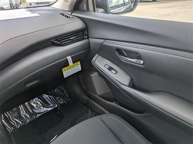 Photo of 2025 Super Black Nissan Sentra