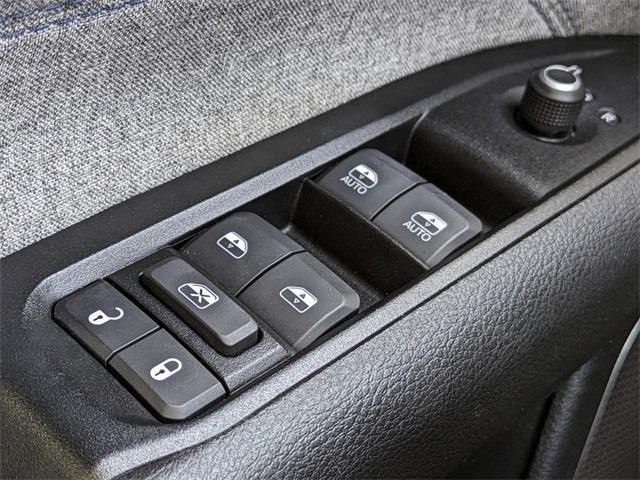 Photo of 2022 Laser Blue Pearlcoat Jeep Compass