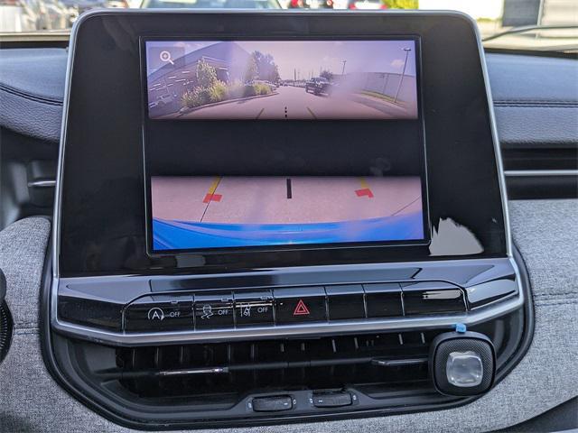 Photo of 2022 Laser Blue Pearlcoat Jeep Compass