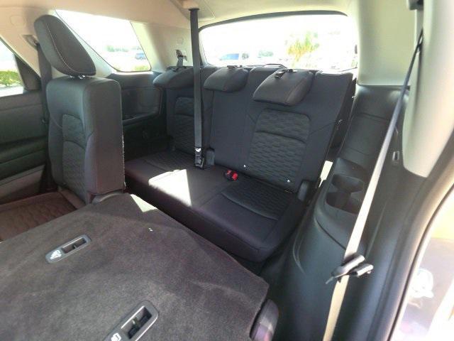 Photo of 2025 Gun Metallic Nissan Pathfinder