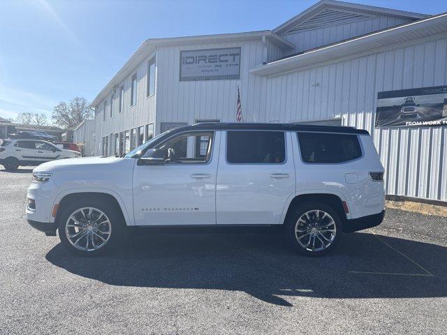 Photo of 2023 Bright White Clearcoat Jeep Grand Wagoneer