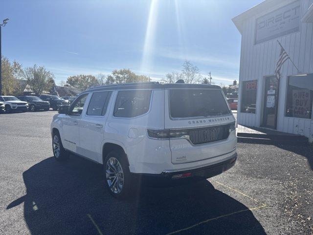 Photo of 2023 Bright White Clearcoat Jeep Grand Wagoneer