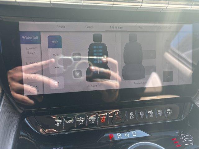 Photo of 2023 Bright White Clearcoat Jeep Grand Wagoneer