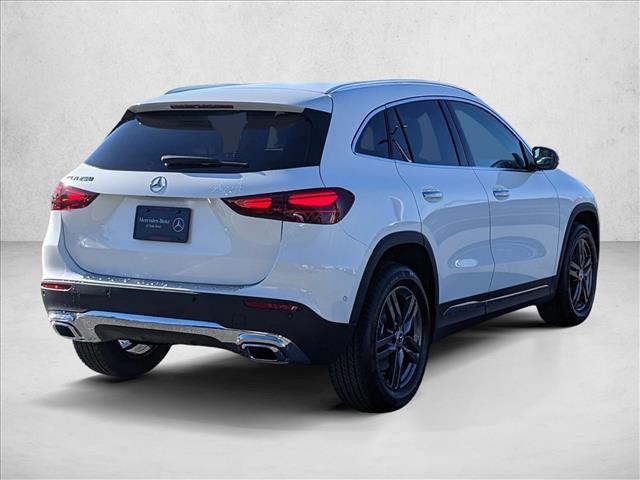 Photo of 2025 Polar White Mercedes-Benz GLA 250