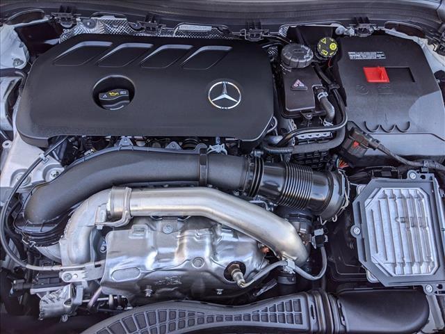 Photo of 2025 Polar White Mercedes-Benz GLA 250