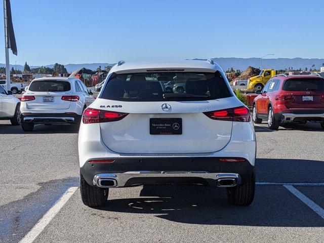 Photo of 2025 Polar White Mercedes-Benz GLA 250