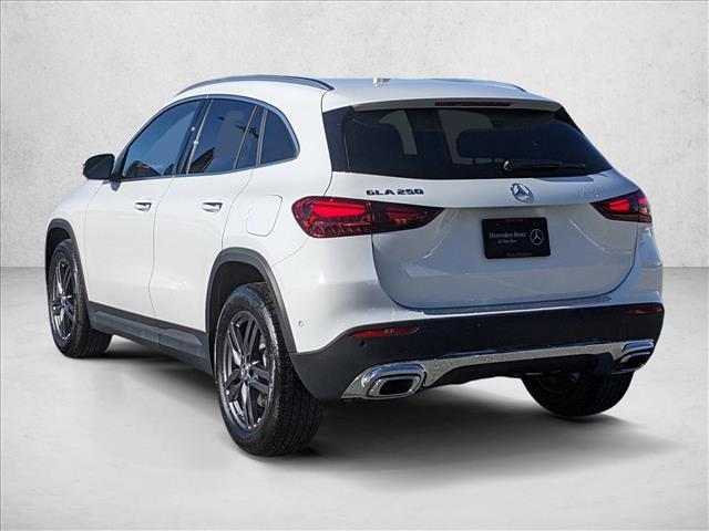 Photo of 2025 Polar White Mercedes-Benz GLA 250