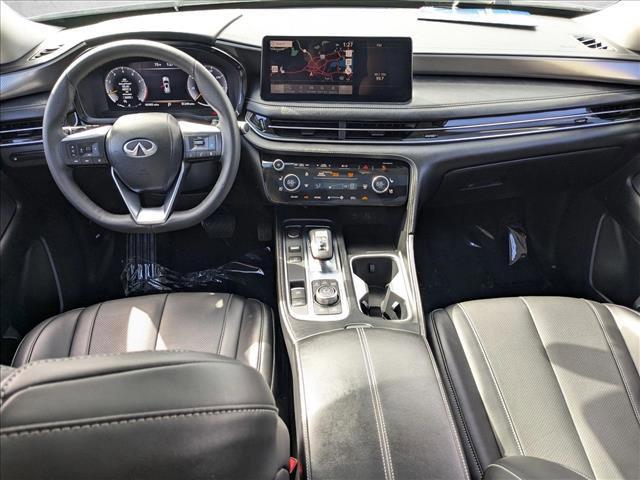 Photo of 2022 Majestic White INFINITI QX60