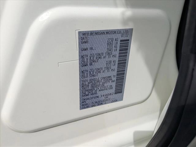 Photo of 2022 Majestic White INFINITI QX60