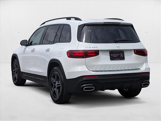 Photo of 2024 Polar White Mercedes-Benz GLB 250