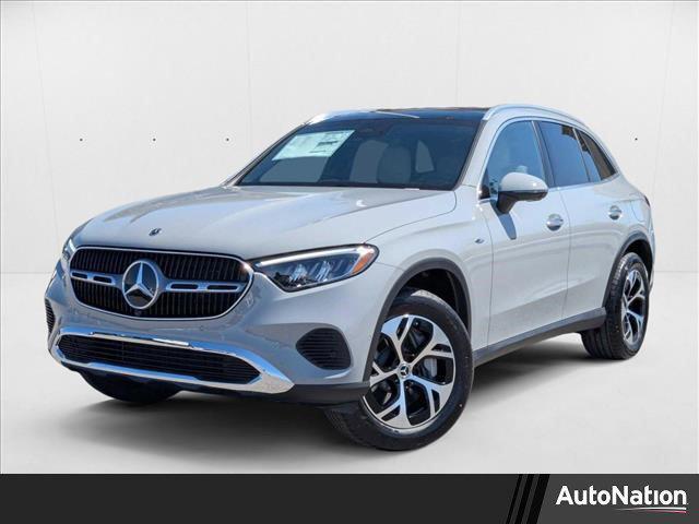 Photo of 2025 MANUFAKTUR Alpine Grey Mercedes-Benz GLC 350e