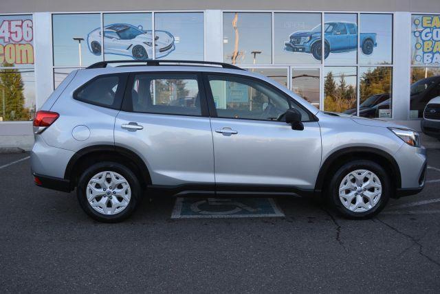 Photo of 2020 Ice Silver Metallic Subaru Forester