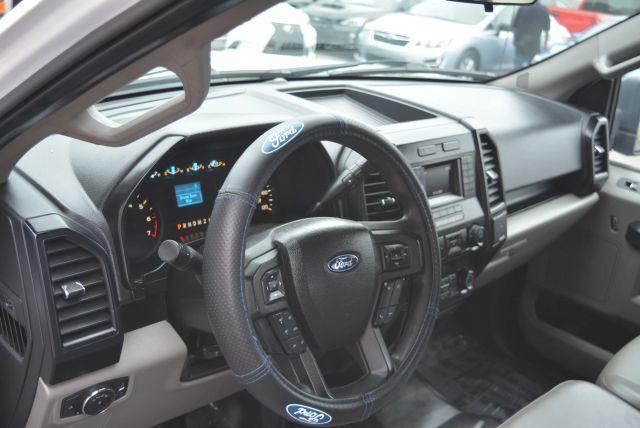 Photo of 2016 Oxford White Ford F-150