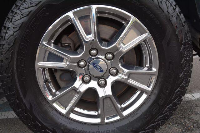 Photo of 2015 Oxford White Ford F-150