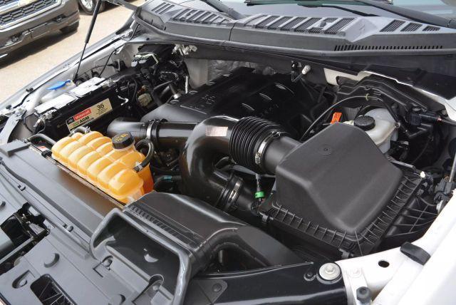 Photo of 2015 Oxford White Ford F-150
