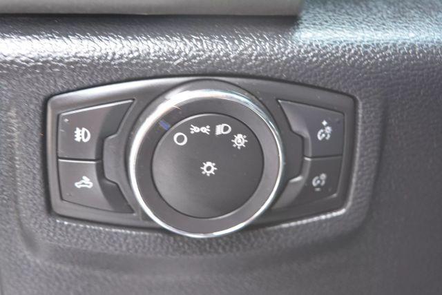 Photo of 2015 Oxford White Ford F-150