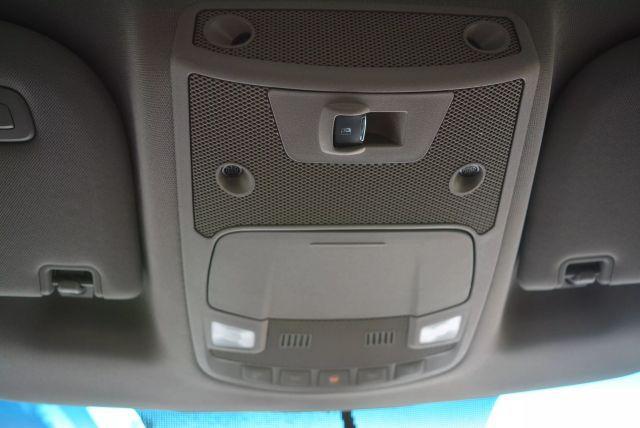 Photo of 2015 Oxford White Ford F-150
