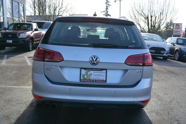 Photo of 2016 Reflex Silver Metallic Volkswagen Golf SportWagen