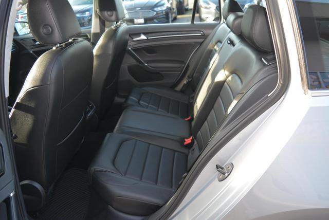 Photo of 2016 Reflex Silver Metallic Volkswagen Golf SportWagen