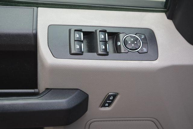 Photo of 2018 Oxford White Ford F-150