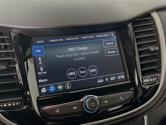 Photo of 2018 Silver Ice Metallic Chevrolet Trax