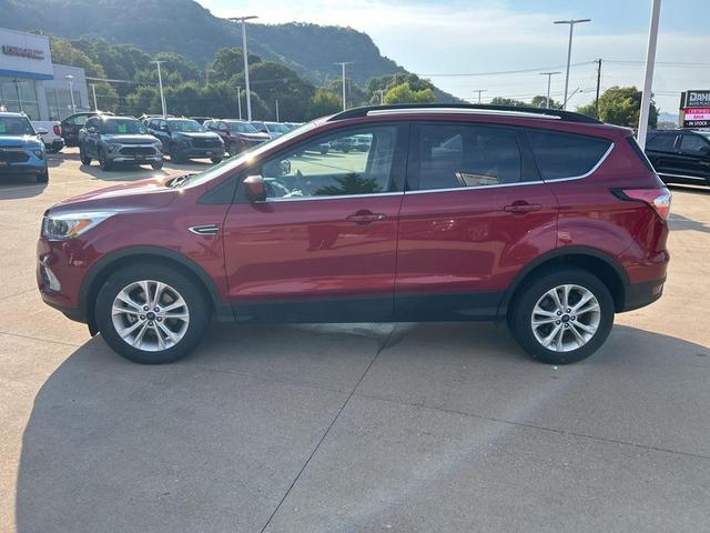 Photo of 2018 Ruby Red Ford Escape