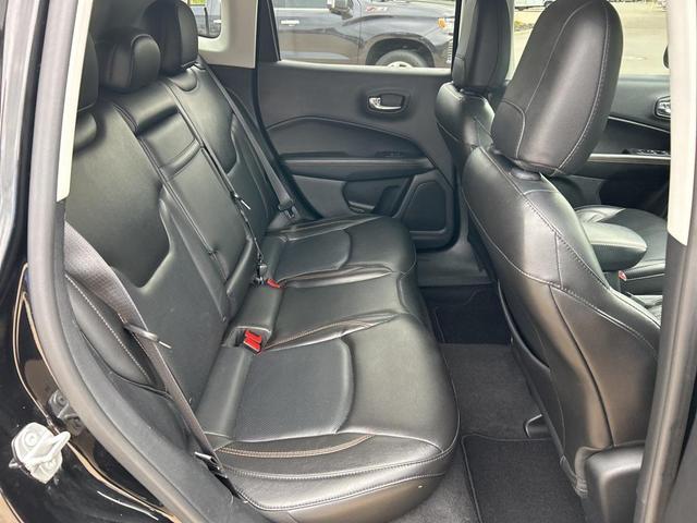 Photo of 2018 Granite Crystal Metallic Clearcoat Jeep Compass