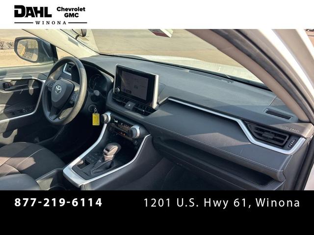 Photo of 2024 Ice Cap Toyota RAV4