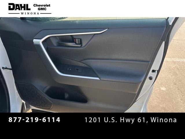 Photo of 2024 Ice Cap Toyota RAV4