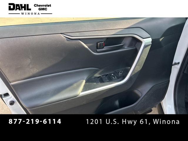 Photo of 2024 Ice Cap Toyota RAV4