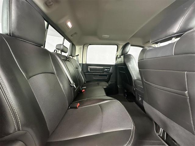 Photo of 2015 Maroon RAM 1500