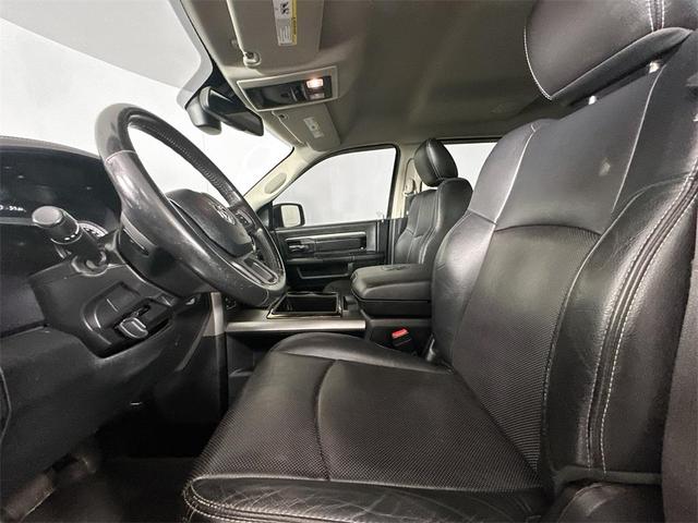 Photo of 2015 Maroon RAM 1500