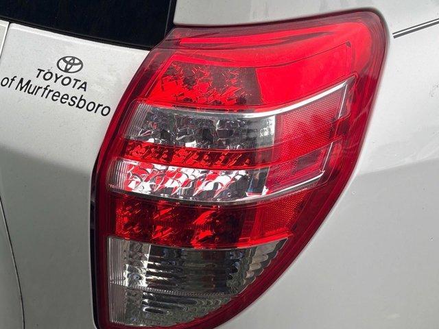 Photo of 2009 Super White Toyota RAV4