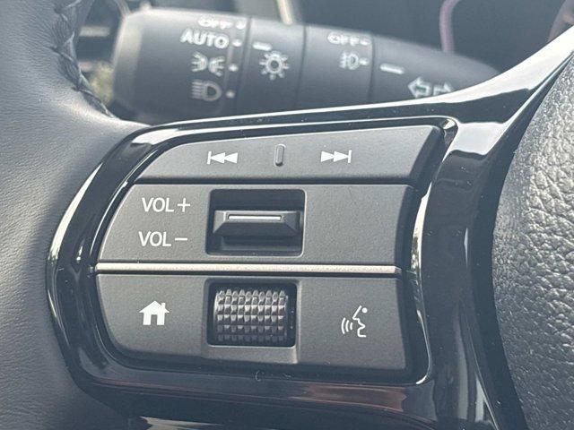 Photo of 2025 Platinum White Pearl Honda Pilot