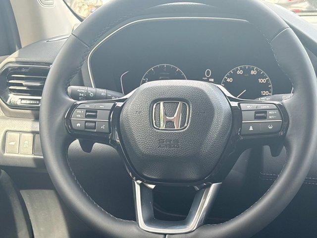 Photo of 2025 Platinum White Pearl Honda Pilot