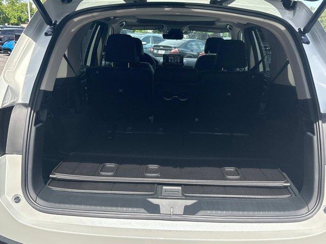 Photo of 2025 Platinum White Pearl Honda Pilot