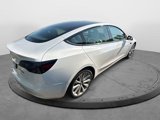 Photo of 2020 Pearl White Multi Tesla Model 3