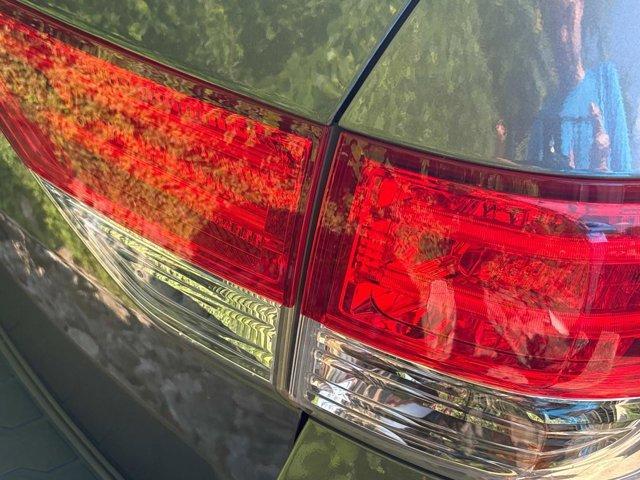 Photo of 2017 Modern Steel Metallic Honda Odyssey