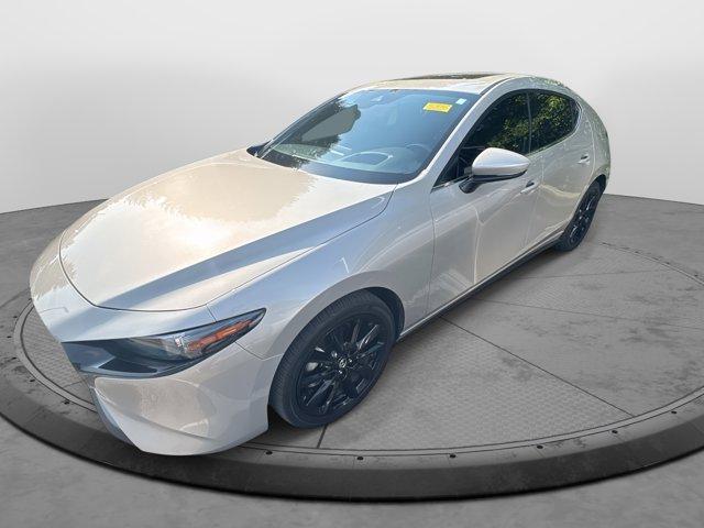 Photo of 2023 Platinum Quartz Metallic Mazda Mazda3