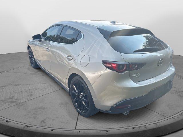 Photo of 2023 Platinum Quartz Metallic Mazda Mazda3