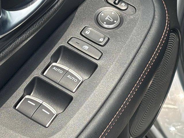 Photo of 2024 Urban Gray Pearl Honda HR-V