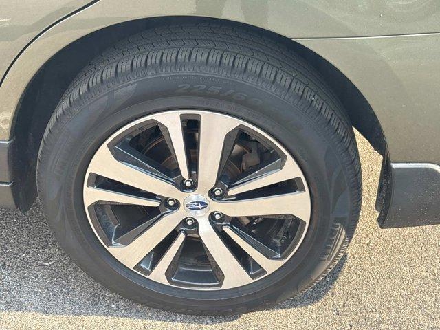Photo of 2019 Wilderness Green Metallic Subaru Outback