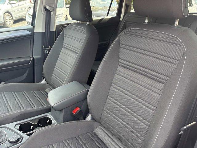 Photo of 2023 Deep Black Pearl Effect Volkswagen Tiguan