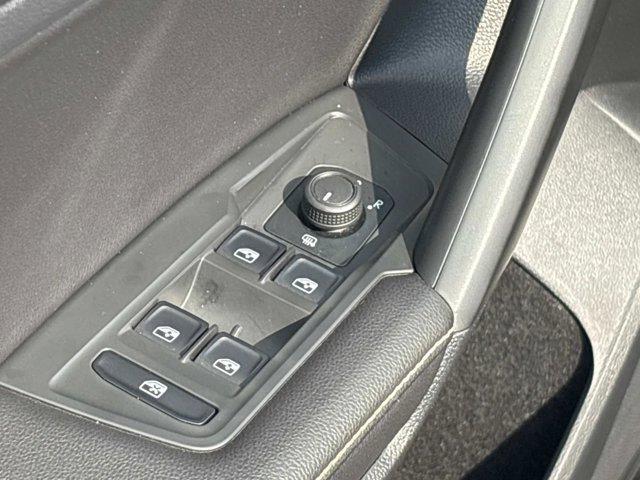 Photo of 2023 Deep Black Pearl Effect Volkswagen Tiguan