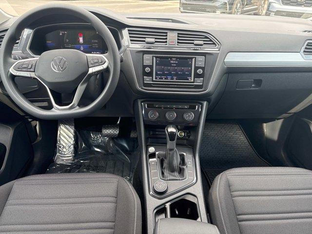Photo of 2023 Deep Black Pearl Effect Volkswagen Tiguan